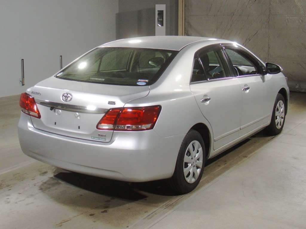 Toyota Premio zrt260
