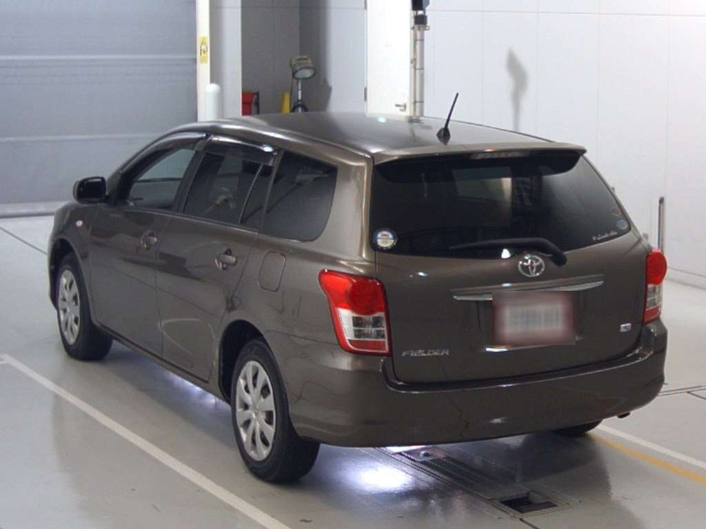 Toyota Corolla Fielder 2011