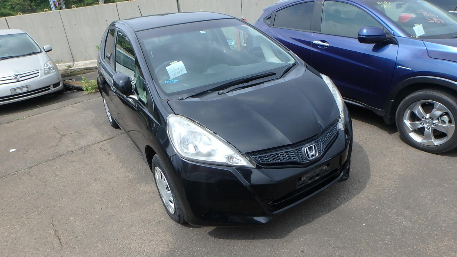 Honda Fit ge6 чёрный фото.