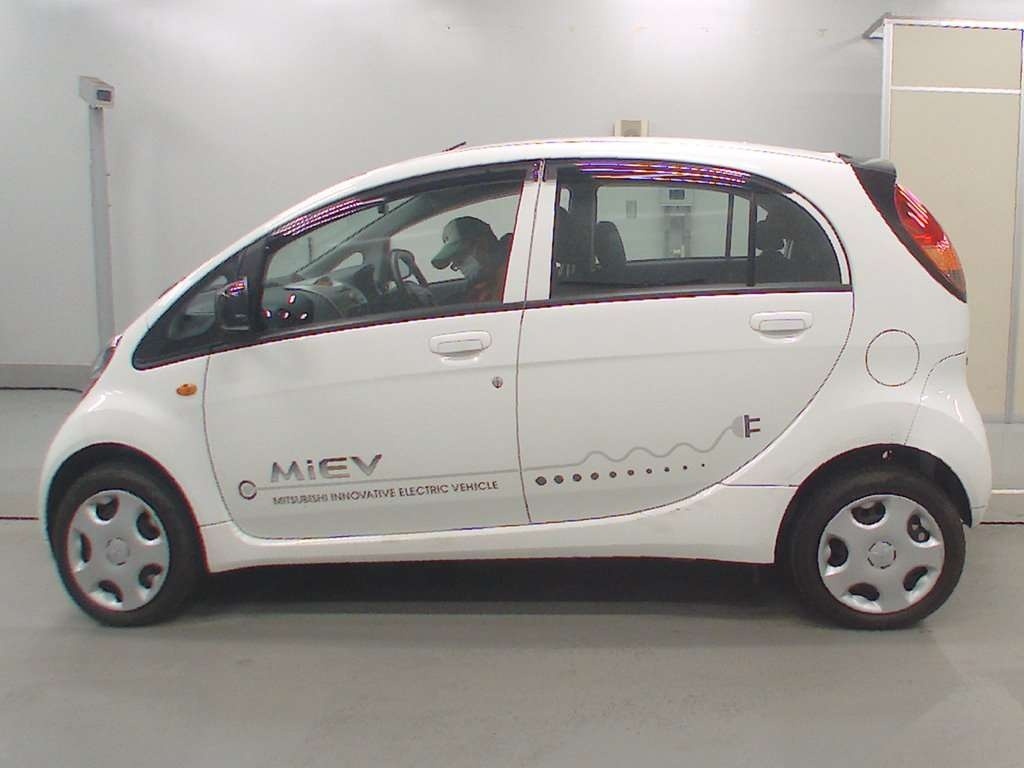 Mitsubishi электромобиль i MIEV