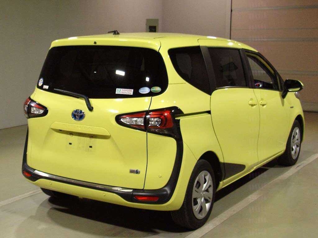 Toyota Сиента 2016